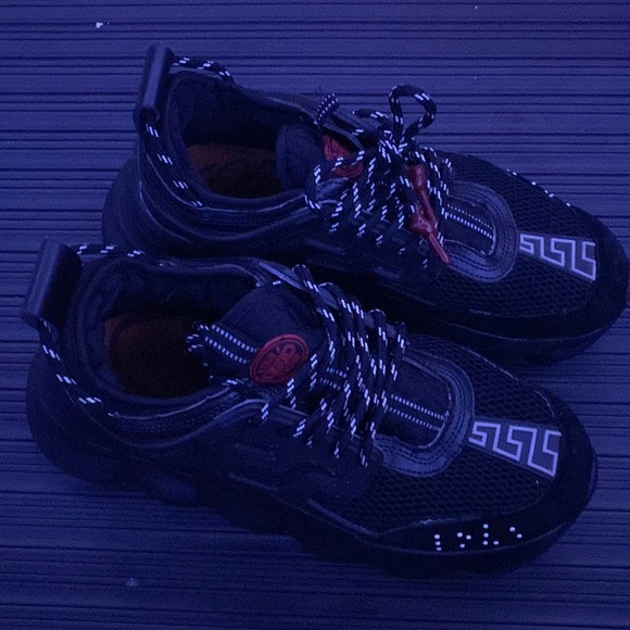 versace chain react - Picture 1 of 4